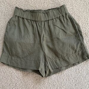 LOFT Green Linen Women's pull on Shorts